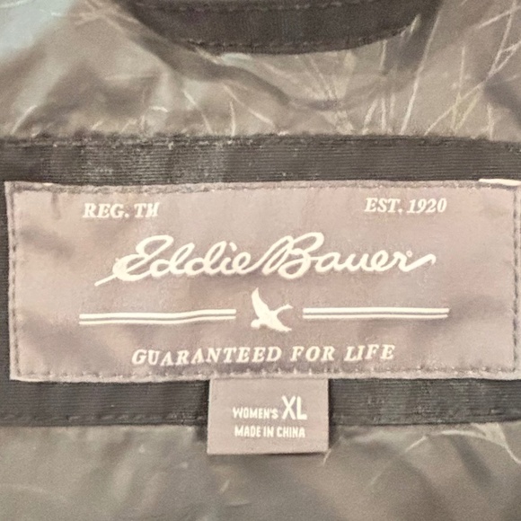 Women's Eddie Bauer WeatherEdge hooded black jacket cinch waist size XL - Picture 12 of 16